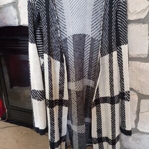 ONE WORLD Black and White Plaid Sweater